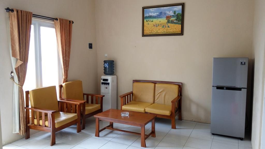 Seroja Kostel Golo Hotel Yogyakarta Eksteriør billede